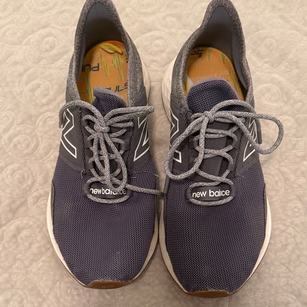 New balance ROAV